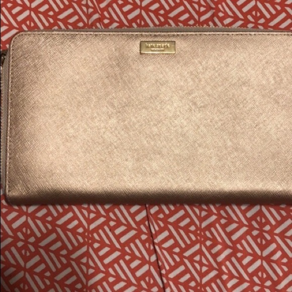 Kate Spade Wallet - Picture 1 of 3